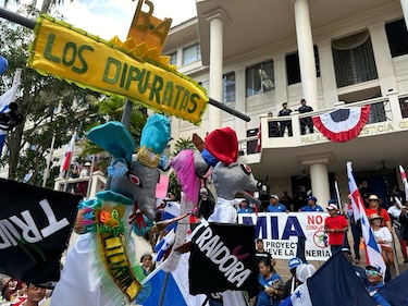 Docentes molestos por retención de salarios; Copeme llama al diálogo abierto 