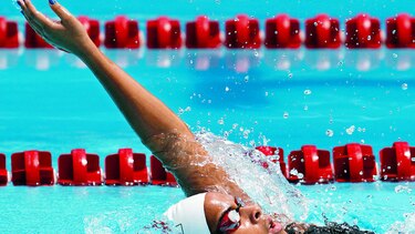 Far, Murúa y Wynter se dan su baño dorado