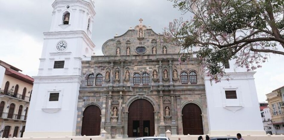 Humedad perjudica la Catedral