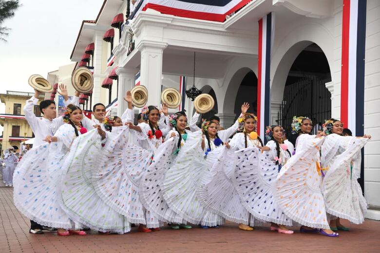 Panamá celebra el Día de los Símbolos Patrios con desfiles en el Casco Antiguo y Vía España