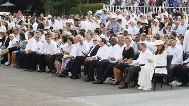 Primera dama Lorena Castillo participó de la misa celebrada por el Papa