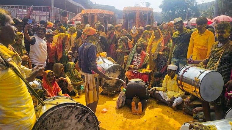 Devadasis, las jóvenes entregadas a los dioses que quedan atrapadas en una vida de explotación sexual