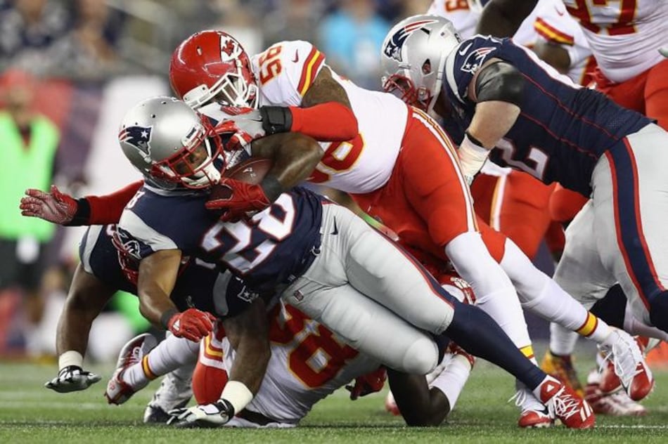 Chiefs abren la campaña doblegando a los campeones Patriots