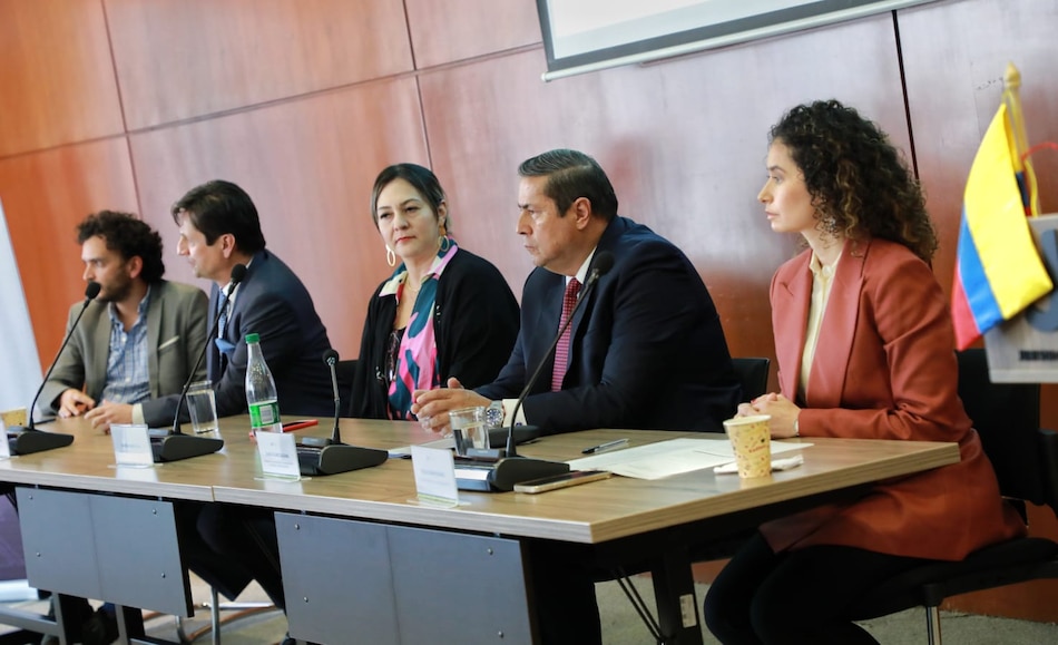 Magistrados de Jurisdicción Especial de Paz denuncian amenazas paramilitares