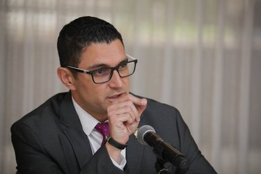 Costa Rica adopta restricciones severas ante fuerte brote de Covid-19