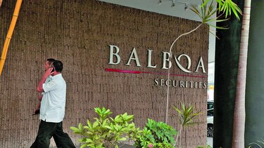 Extienden proceso de reorganización de Balboa Securities