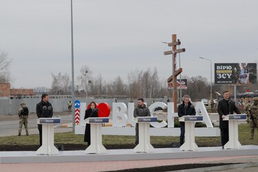 Ucrania recuerda la masacre de Bucha un año después y pide castigo para Rusia