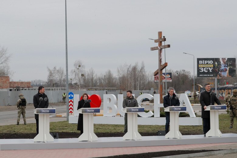 Ucrania recuerda la masacre de Bucha un año después y pide castigo para Rusia