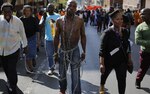 Miles de personas se manifiestan en Sudáfrica contra la xenofobia