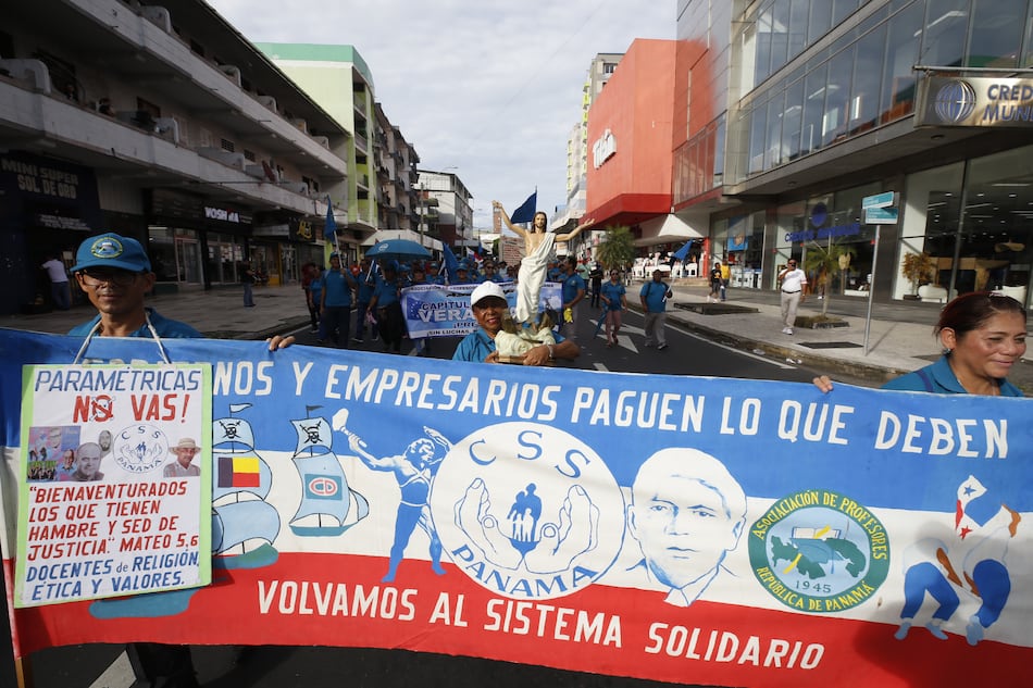 Gremios docentes anuncian paro nacional de 48 horas para el 3 y 4 de abril