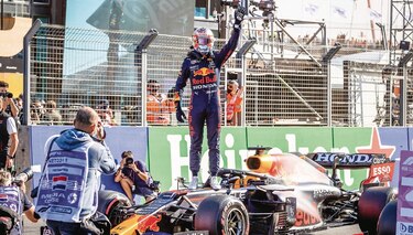 Verstappen recupera el liderato en su casa