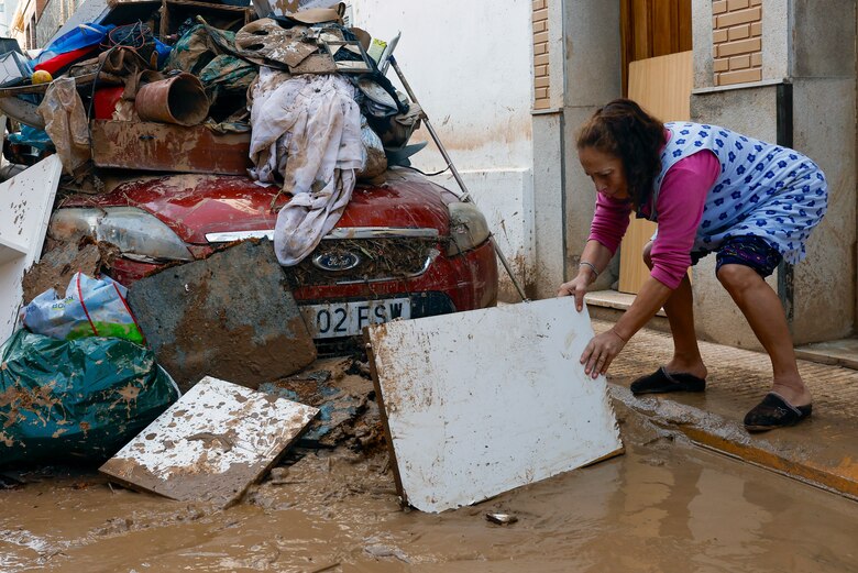 Presidente español defiende que sea la Generalitat valenciana quien gestione la emergencia por eficacia, respeto y responsabilidad