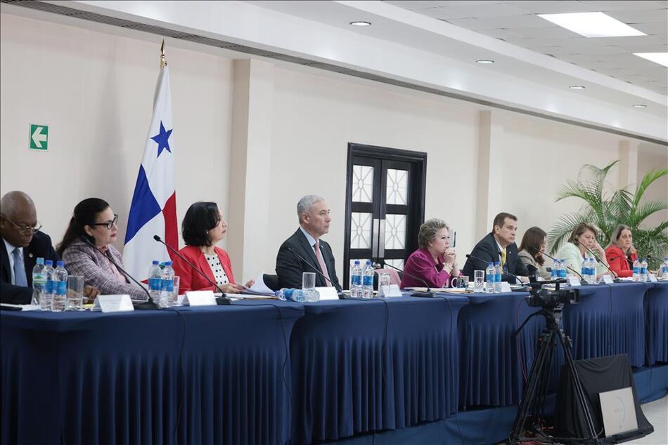 Corte no admite dos demandas contra la Ley 462 que reformó el sistema de pensiones