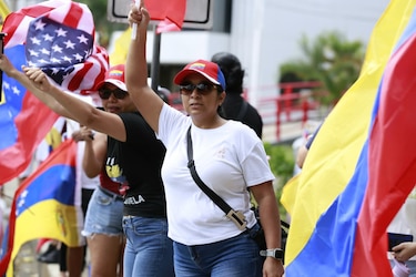 Venezolanos celebran en Panamá la captura del ‘dictador’ Nicolás Maduro