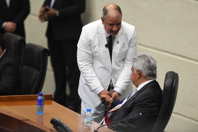 Patsy Lee: ‘No podemos arrodillarnos ante el Ejecutivo’