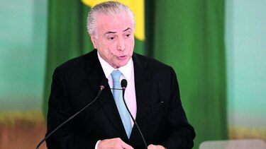Reiteran las acusaciones contra Michel Temer
