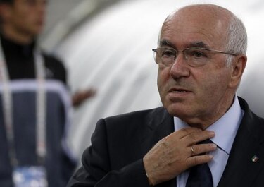 Presidente del fútbol italiano es suspendido por racismo