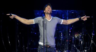 Enrirque Iglesias desata su 'Euphoria' en Nueva Jersey