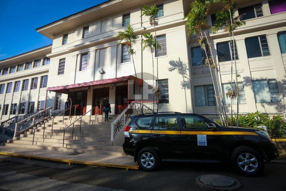 Se suspende el inicio del juicio por caso New Business; defensa presenta dos nuevos recursos