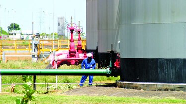 Pdvsa se retrasa con pago de intereses por $121 millones