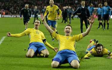 Suecia y Ucrania logran el pase a la Eurocopa