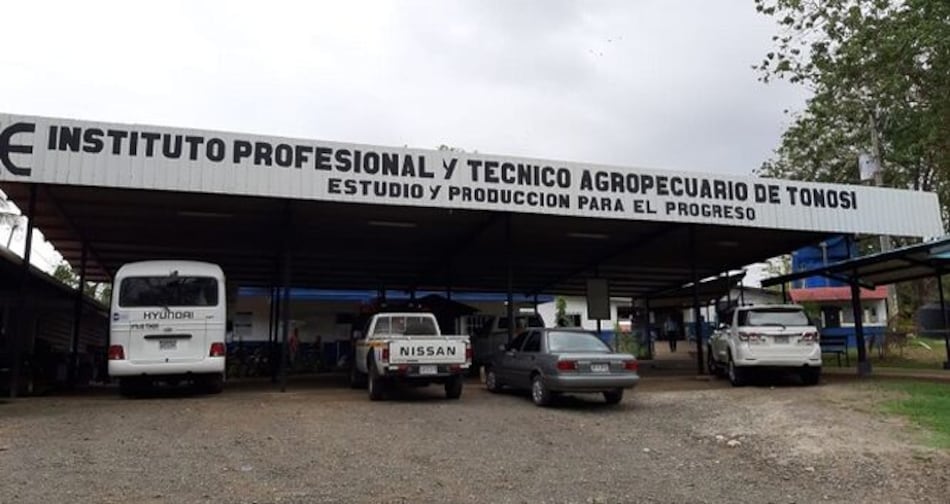 Trasladan el IPTA de Tonosí a la escuela Rosa María Ángulo de Arce