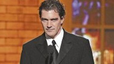 Banderas, fuerza gatuna