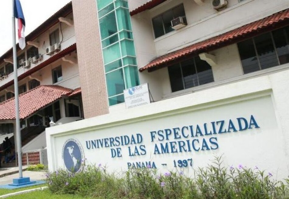 Gianna Rueda es separada temporalmente del cargo e inhabilitada para ejercer la docencia en Udelas