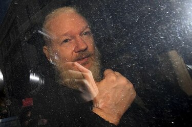 Lenín Moreno describe a Assange como 'miserable hacker' y 'malcriado'