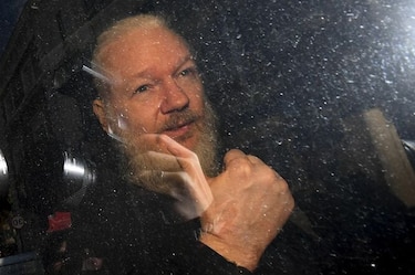Lenín Moreno describe a Assange como 'miserable hacker' y 'malcriado'