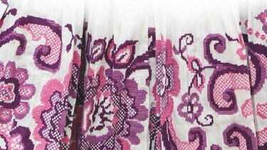 Para proteger la esencia de la pollera