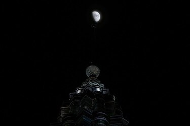 Hay más agua de lo que se creía en la Luna