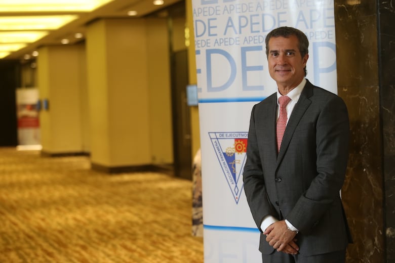 Juan Octavio Díaz es reconocido por Apede como ejecutivo del año