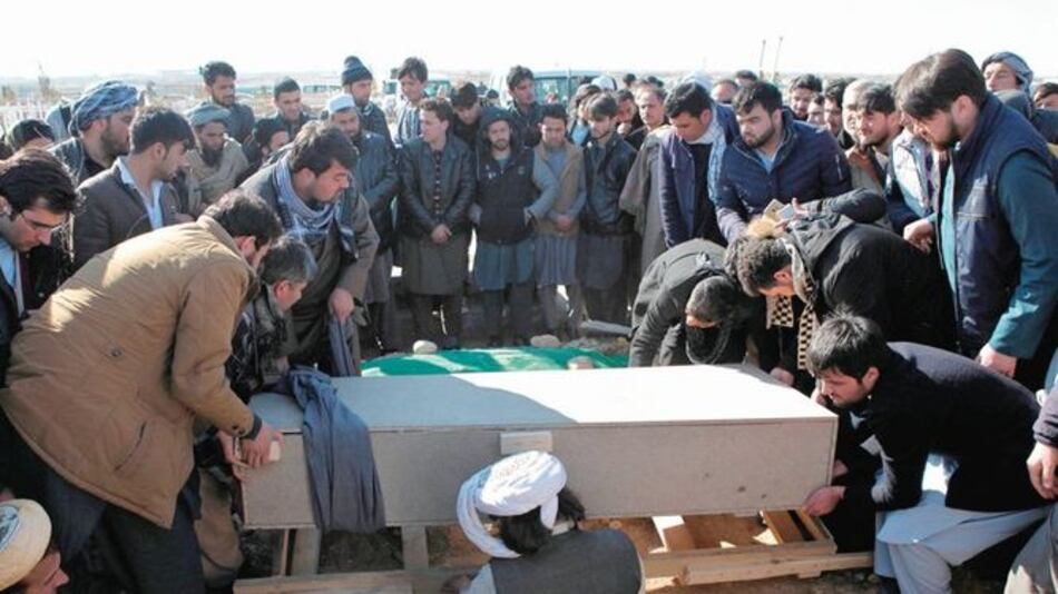 La Cruz Roja suspende acciones en Afganistán