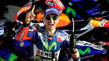 Jorge Lorenzo logra la 'pole' de MotoGP en el GP de Valencia