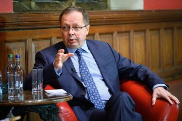 Embajador ruso en Londres niega implicación de Moscú en espionaje sobre vacunación anti-Covid
