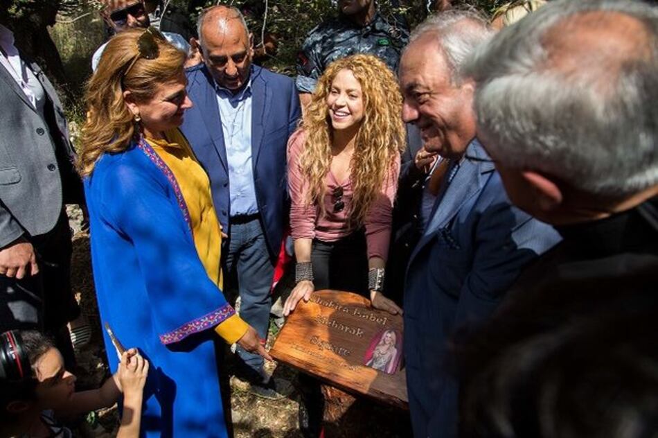 Shakira visita el pueblo de su abuela paterna en Líbano