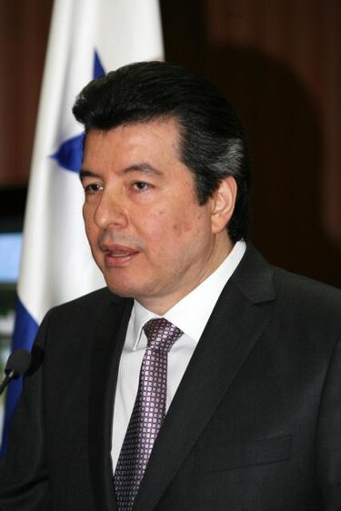 Bosco Vallarino mantiene su ciudadanía desde 2009, según fallo de la CSJ