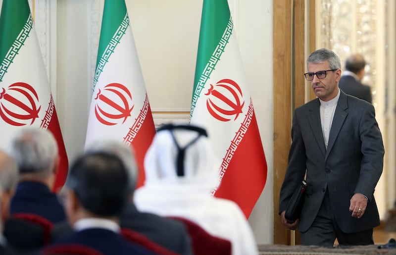 Irán afirma que continúa el intercambio de mensajes con Estados Unidos