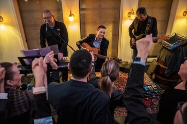 Groenlandia: fuerza opositora independentista moderada gana las elecciones