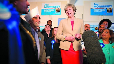 Conservadores británicos, con sólida ventaja para comicios