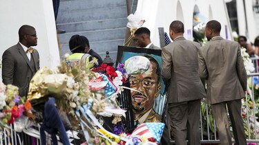 Barack Obama asiste al funeral del pastor asesinado en Charleston