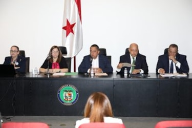 Los diputados viajeros se saltaron el aislamiento social en tiempos de coronavirus