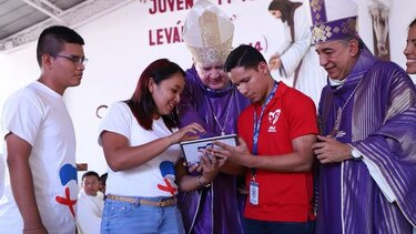 Atalaya: miles de devotos participan en procesión