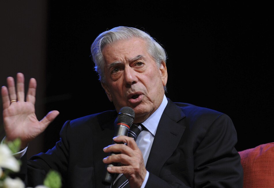 Mario Vargas Llosa: Elogio a su muerte y resurrección