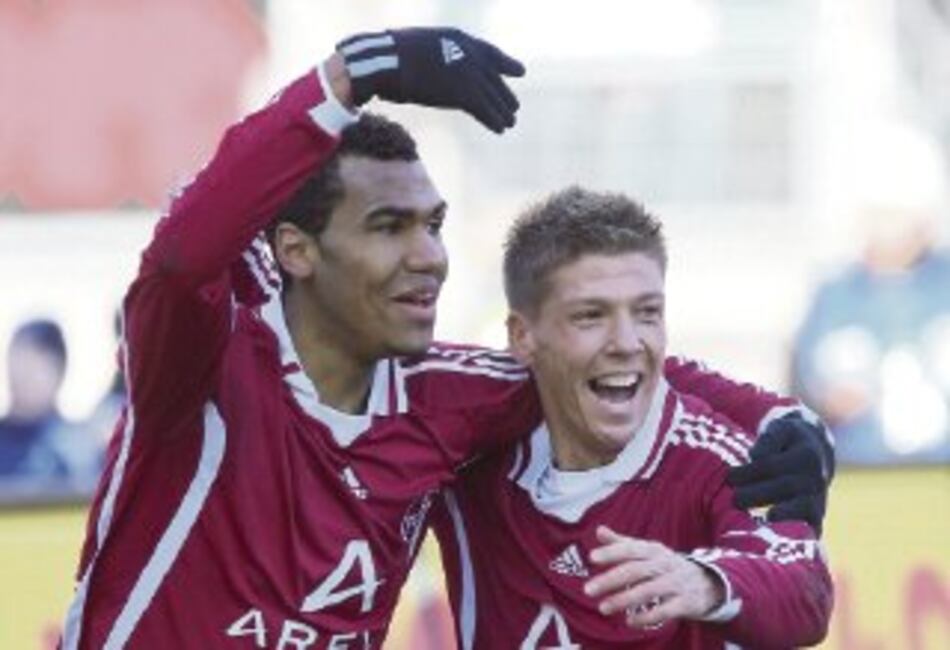 Nuremberg sorprende y ayuda al Bayern