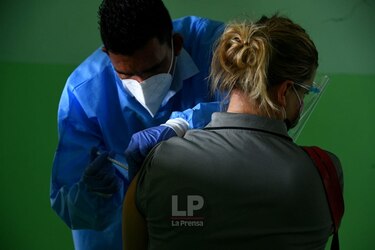 Anuncian plan de reprogramación de citas para las personas que no se aplicaron la segunda dosis
