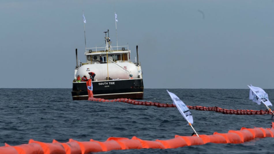 Nueva máquina lucha contra 'isla de basura' en el Caribe hondureño