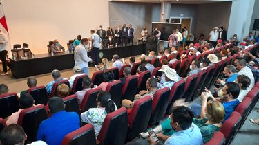 Representantes quieren unos $9 millones más para aumentarse el salario 