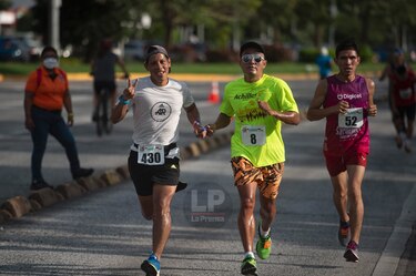 Más de 2 mil personas participan en carrera-caminata con motivo del día mundial de las personas con discapacidad